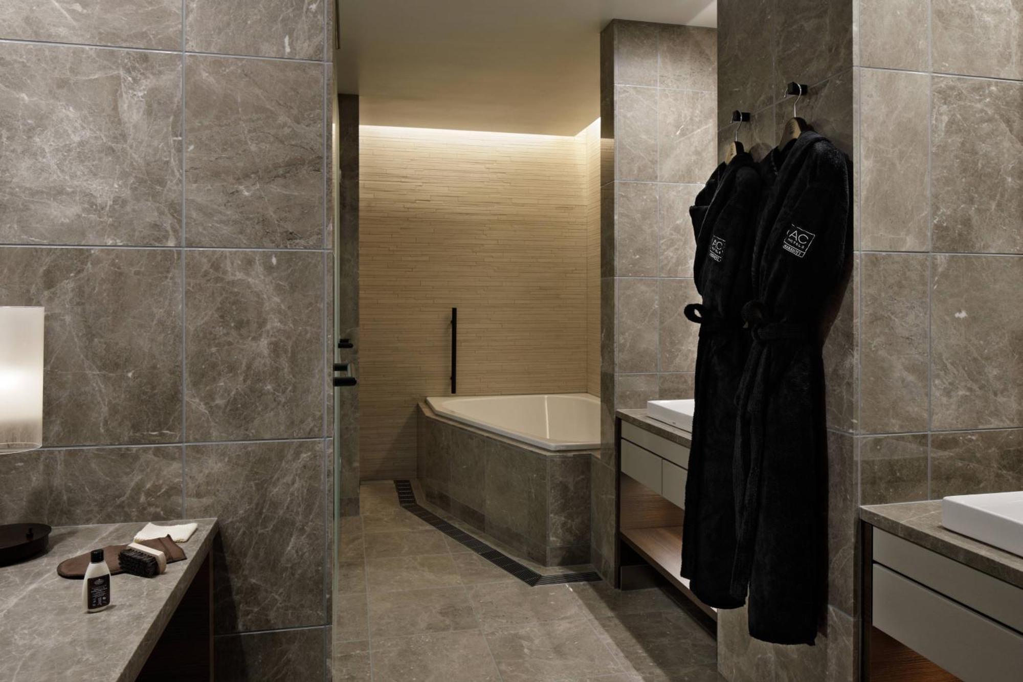 Ac Hotel By Marriott Tokyo Ginza Bagian luar foto